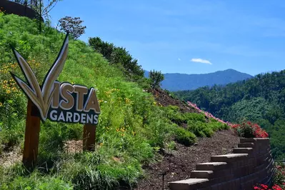 vista gardens at anakeesta in gatlinburg tn