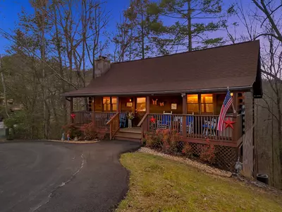 ER107 - Smoky Mountain Charm